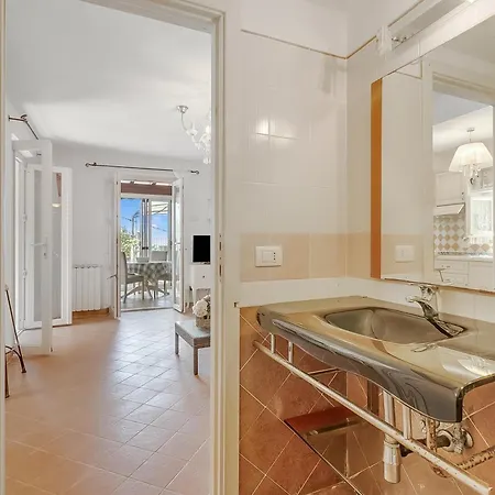 Villa Aurora With Sea View *